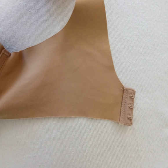 Soma Vanishing Wireless Bra, Size 38D - Picture 12 of 13